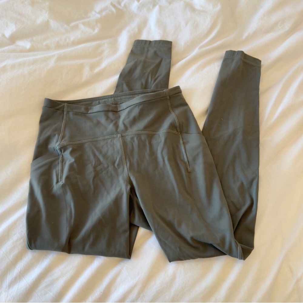 Lululemon Fast and Free Leggings in Green Size 8